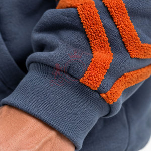 Conjunto Deportivo para Hombre con Patrón Geométrico, Sudadera con Capucha y Pantalones, Ropa Casual, Estilo Invernal, Hecho de Algodón - Product Image 6