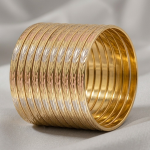 กำไลข้อมือผู้หญิง ORO-Z ดีไซน์หรูหรา ตัดด้วยเลเซอร์ ชุบสามสี สำหรับใส่ทุกวัน คุณภาพสูง เหมาะสำหรับงานปาร์ตี้ - Product Image 3