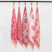 Pañuelo Cuadrado de Algodón Floral Premium Hecho a Mano en Jaipur, Estampado con Técnica Block Print, Ecológico, Transpirable, con Lazos para Atar, Unisex