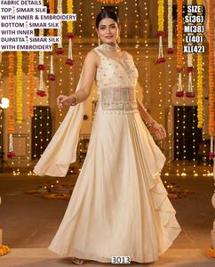 Conjunto Anarkali Tradicional Ivory Aafreen Regal - Seda Simar, Largo hasta el Suelo, para Bodas y Fiestas, Secado Rápido - Product Image 1