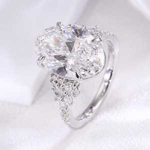 Anillo de Moissanita Brillante de 5CT con Corte Ovalado y Halo de Diamantes, Plata de Ley 925 Original, Regalo Perfecto para Aniversario o Fiesta para Ella - Product Image 2