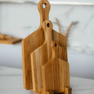 Planche à découper en bois pour la cuisine, durable, monobloc, pour usage domestique et professionnel (restaurant). - Product Image 1