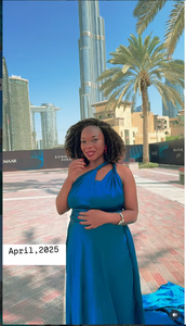 Elegante Vestido Satinado Azul Rey de Un Solo Hombro para Mujer, Fotografiado en el Frente del Burj Khalifa, Dubai, para Vacaciones y Viajes - Product Image 2