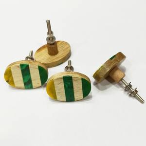 ลูกบิดประตูเรซิ่นลายไม้ ดีไซน์โดดเด่นมีเอกลักษณ์ สำหรับประตูสไตล์เรโทร หรือใช้เป็นมือจับตู้เสื้อผ้า มีจำหน่ายในราคาที่ดีที่สุด - Product Image 4