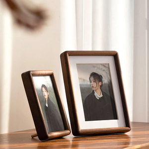 Cadre photo en bois rustique, support de table, design rétro pour la décoration du salon, bois massif avec motifs de grain naturel - Product Image 1