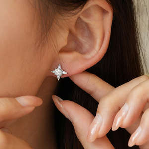 Pendientes vintage con forma de estrella de cuatro puntas, piedra central de moissanita de corte brillante de 0,50 CT, para mujer, plata de ley S925, regalo de boda - Product Image 2