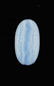 Hermoso Cabujón de Ágata Azul con Diseño de Encaje, 42 x 23 x 7 mm, Forma Ovalada, Piedra Preciosa Natural, Certificada por Terceros - Product Image 1