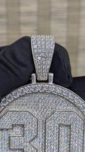 Colgante de moissanita estilo hip hop personalizado con incrustaciones de diamantes, colgante de plata de ley 925, estilo rapero, colgante con nombre personalizado para hombre - Product Image 2