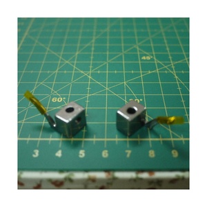 LBA1653000 PIEZAS DE MÁQUINA DE COSER DOMÉSTICA DE HOGAR LOOPER SUPERIOR - Product Image 1