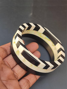 Mayorista de Joyería de Resina, Minorista de Brazaletes de Resina, Brazalete Personalizado de Alta Calidad, Estilo Vintage Hecho a Mano con Acabado Pulido - Product Image 2