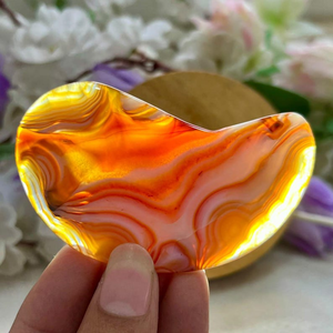 Outil de massage Gua Sha en agate rayée polie, Pierre d'agate naturelle de Madagascar, Planche de massage facial pour femmes et hommes, Lisse - Product Image 5