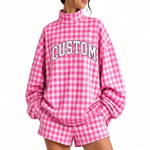 Ensemble décontracté deux pièces pour femme : Sweat-shirt oversize à col montant et short assorti – Tenue tendance coupe décontractée - Product Image 5