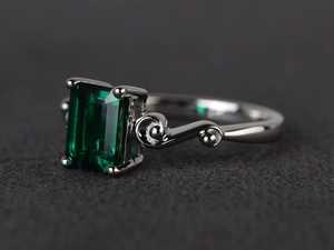 Anillo de cóctel de esmeralda con gemas verdes, corte esmeralda, plata de ley, joyería de piedra de nacimiento de mayo - Product Image 6