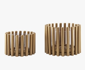 Porte-bougies modernes en métal doré avec insert cylindrique en verre, lanternes votives pour la décoration de table contemporaine - Product Image 1