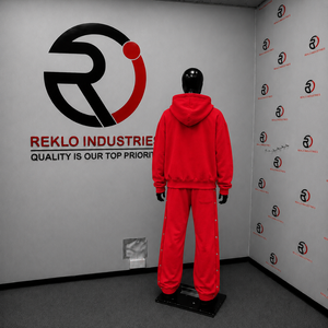 Survêtement unisexe rouge à capuche, fermeture éclair intégrale, couleur unie, coton, vêtements décontractés, saison d'automne, coupe régulière avec poches latérales, course à pied, entraînement - Product Image 4