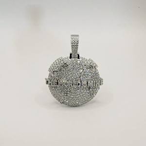 Colgante de Lujo para Hombre, Plata de Ley 925, Chapado en Oro, Estilo Hip Hop, con Diseño de Luna, Certificado IGI, Corte Brillante, Diamante VVS - Product Image 4