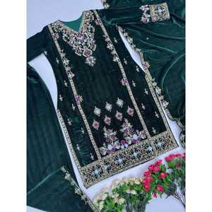 Ensemble de vêtements de fête en velours élégant pour femmes comprenant un bas supérieur et Dupatta-pour les occasions spéciales - Product Image 6