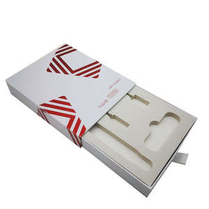 Caja de Almacenamiento Blanca Minimalista Personalizada, Estuche de Carga para Teléfono y Auriculares Inalámbricos con Forro de Espuma - Product Image 3