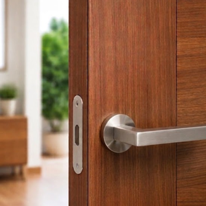 Juego de Manijas para Cerradura de Embutir HI SAFE |   Manija de Puerta de Acero Inoxidable de Primera Calidad |   Diseño Moderno de Lujo |   Acabado en Oro Antiguo Negro Grafito - Product Image 2