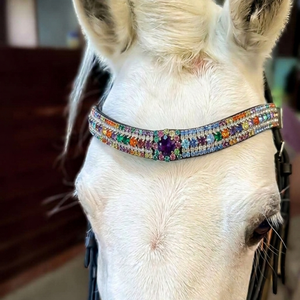 Diadema para Caballo de Cuero Negro con Forma de Ola, de Moda, Personalizada con Cinco Filas de Cristales Brillantes de Colores - Product Image 1
