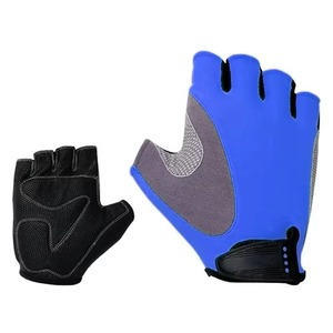 ถุงมือกอล์ฟคุณภาพสูง ผลิตในปากีสถาน ราคาถูก ขั้นต่ำในการสั่งซื้อน้อย ออกแบบได้ตามต้องการ ระบายอากาศได้ดี เหมาะสำหรับทุกเพศ ใช้กับหน้าจอสัมผัสได้ ใช้ได้กับการปั่นจักรยานและกิจกรรมกลางแจ้งอื่นๆ - Product Image 2