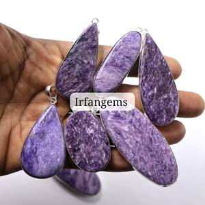 Pierre de Charoïte Violette de Haute Qualité pour Pendentif en Argent, 100% Naturelle, Formes et Tailles Variées, Pierre pour la Fabrication de Bijoux, Charoïte en Vrac - Product Image 1