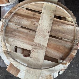 Cesta de Madera Circular Vintage para Cangrejos, Impermeable y Ecológica, Suministro al por Mayor, Exportación desde Vietnam - Product Image 3