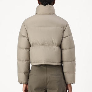 Blouson court matelassé pour femme en peau de mouton, respirant, avec doublure en viscose, ourlet ajustable, manteau d'hiver, coupe ajustée, court, effet bulle, OEM - Product Image 4