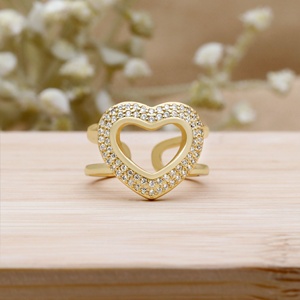 Vente en gros de bagues en argent sterling 925 plaqué or avec zircone cubique en forme de cœur, bijoux fins, Memoria Jewels - Product Image 5