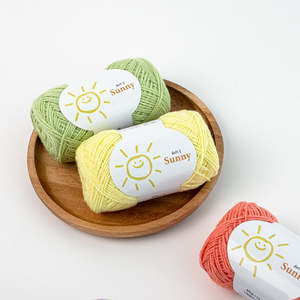 Hilo de ganchillo YARNA Sunny (45g) ligero, vibrante, para decoración del hogar, tono cítrico, natural, suave al tacto, premium, para manualidades. - Product Image 6