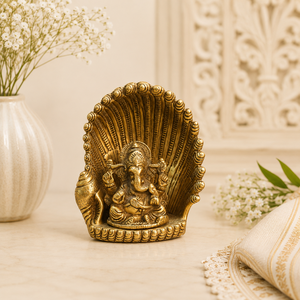 Sculpture de Ganesha assis en laiton avec Shankh, design Art Déco créatif, article de luxe spirituel pour le festival Diwali, cadeau de pendaison de crémaillère, Pooja - Product Image 3