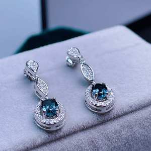 ต่างหูห้อยประดับโทแพซสีน้ำเงินลอนดอนธรรมชาติ เงินแท้ 925 ชุบทอง 14K เครื่องประดับพลอยสีน้ำเงินสุดหรูสำหรับเธอ - Product Image 3