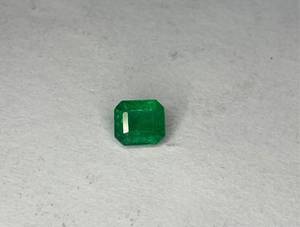 มรกตธรรมชาติทรงเหลี่ยมสีเขียวสำหรับทำเครื่องประดับ - Product Image 2