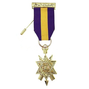 Ordre du Premier Degré du Moniteur Secrètoire, Bijou de poitrine, Épingle en métal plaqué or, Style antique et moderne, Personnalisable, Ruban or violet, Insigne - Product Image 1