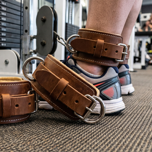 Correa de tobillo de cuero para entrenamiento con pesas, para máquina de cable, ejercicio de piernas, con anillo en D, correas de tobillo de cuero para hombres y mujeres - Product Image 1