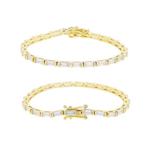 Bracelet tennis en diamants de laboratoire taille baguette, petit et délicat ou grand et étincelant, avec maillons de chaîne en diamants créés en laboratoire - Product Image 2
