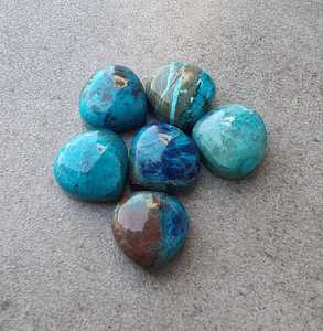 พลอยคริสโซคอลล่ารูปหัวใจธรรมชาติ สีฟ้า ขนาดเท่ากัน สำหรับทำเครื่องประดับ พลอยหลวม คริสตัลบำบัด - Product Image 6