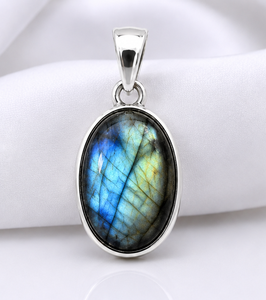 Collier en pierre de labradorite, pendentif ovale en argent avec éclat bleu, bijoux faits à la main en argent sterling, pendentif en pierre de labradorite - Product Image 1