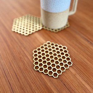 Honeycomb Pattern Gold Metal <b>Coaster</b> Suitable For Sophisticated <b>Table</b> Arrangement Guest Hosting And Dining Styling From India - Product Image 6