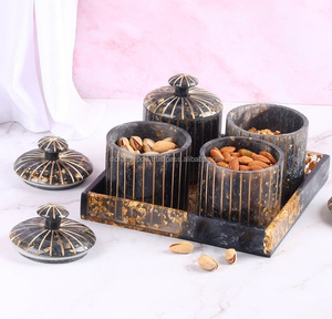 Bandeja de resina de lámina dorada de 4 piezas con tapa de fácil apertura, contenedores herméticos de almacenamiento de alimentos para cocina, almacenamiento de cereales para bodas - Product Image 3