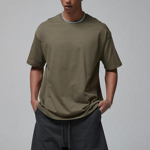 Fabricant OEM de t-shirts sur mesure en gros, fournisseur de tissus jersey 220 GSM, fabrication de vêtements en gros avec étiquette privée - Product Image 1