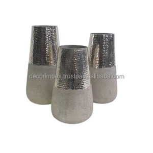 Ensemble de 2 vases à fleurs de table pour décoration de mariage vases décoratifs à fleurs en métal moulé d'aluminium brut nouveau design - Product Image 3