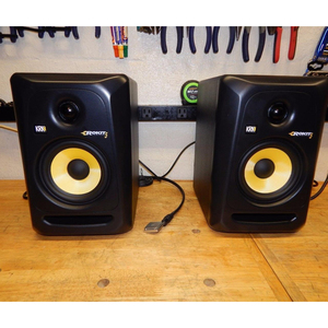 ลำโพงมอนิเตอร์สำหรับสตูดิโอ รุ่น FAST KRK RP8G3-NA Rokit 8 สำหรับวิศวกรเสียง - Product Image 1