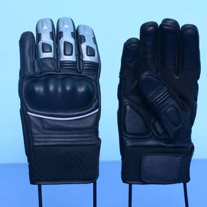 Gants de moto d'hiver en cuir de vachette personnalisés en gros avec poignées et caractéristiques imperméables - Product Image 1