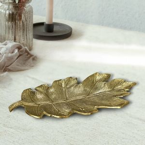 Ensemble de plateaux décoratifs en forme de feuille, faits à la main, en métal poli, motif végétal, style glamour, assiettes et plats - Product Image 6