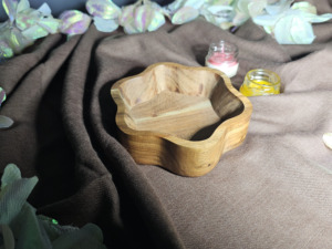 Cuenco de Madera Hecho a Mano de Lujo para Velas |   Recipiente para Velas de Madera Natural de Primera Calidad - Product Image 2