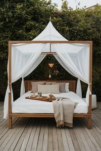 Cama de Día con Toldo de Teca Indonesiana Hecha a Mano para Proyectos de Resorts, Villas, Spas y Hostelería - Product Image 2