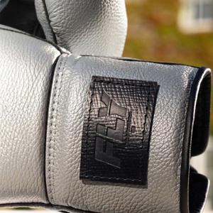 Calzado Deportivo de Primera Calidad con Cordones, Modelo Fly Silver, Hecho en Cuero Sintético, ODM Profesional, Último Modelo para Entrenamiento y Sparring para Adultos - Product Image 3