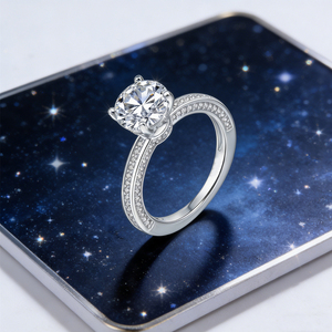 Anillo de Moissanita Redonda de 2 Quilates Chapado en Platino, Anillo de Compromiso Elegante para Mujer con Certificación GRA - Product Image 3