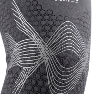 Ajustement confortable pour une meilleure performance et des protections de genoux de qualité supérieure alliant compression avancée et construction durable. - Product Image 6